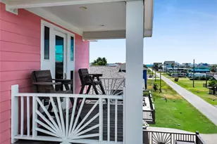 962 Meynig Dr, Crystal Beach, TX 77650 - Photo 45