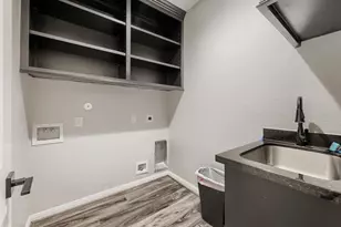 11715 Creek View Ln, Conroe, TX 77385 - Photo 23