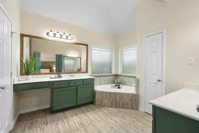 4502 Sunrise Road, Baytown, TX 77523 - Photo 19
