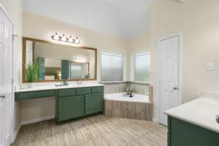 4502 Sunrise Rd, Baytown, TX 77523 - Photo 19