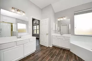 4411 Sophie Ct, Sugar Land, TX 77479 - Photo 25