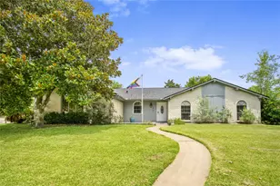 5451 Apple Blossom Ln, Friendswood, TX 77546 - Photo 1