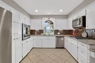 5451 Apple Blossom Ln, Friendswood, TX 77546 - Photo 23