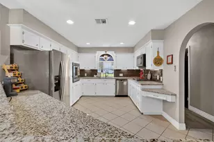5451 Apple Blossom Ln, Friendswood, TX 77546 - Photo 21