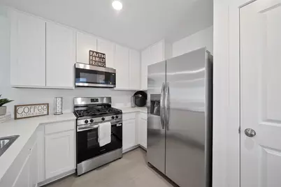 723 Umbrella Tree Drive, Magnolia, TX 77354 - Photo 5
