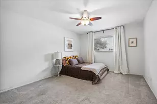 12941 Trail Hollow Dr, Houston, TX 77079 - Photo 19
