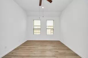 4707 Stoney Ter Trl, Baytown, TX 77521 - Photo 9