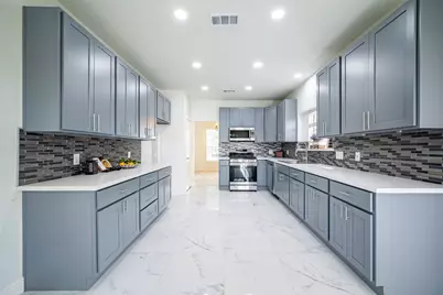 10122 Duchamp Drive, Houston, TX 77036 - Photo 7
