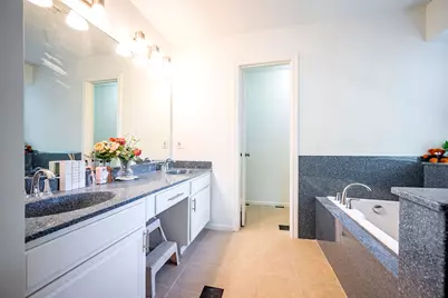 10122 Duchamp Drive, Houston, TX 77036 - Photo 21