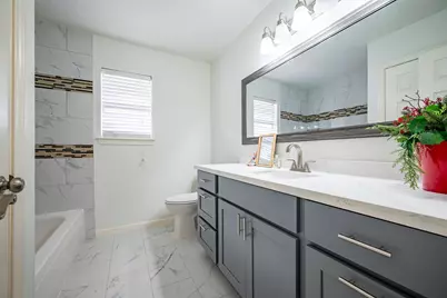 10122 Duchamp Drive, Houston, TX 77036 - Photo 17