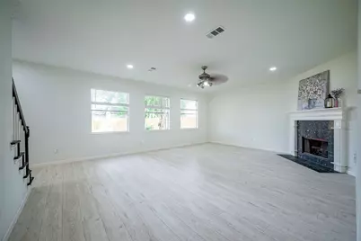 10122 Duchamp Drive, Houston, TX 77036 - Photo 11