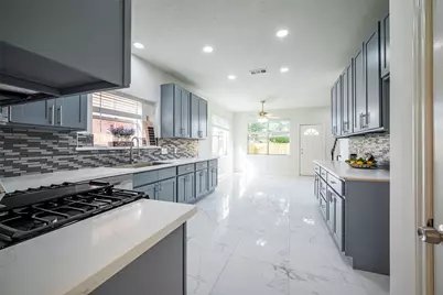 10122 Duchamp Drive, Houston, TX 77036 - Photo 5