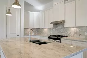 5422 Darling St, Houston, TX 77007 - Photo 11