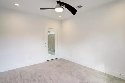 5422 Darling Street #A, Houston, TX 77007 - Photo 23