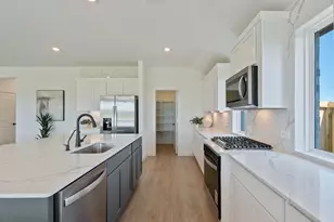 15122 Cibolo Ln, Baytown, TX 77523 - Photo 3