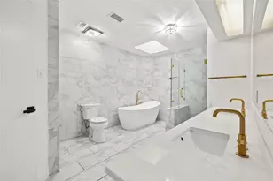 1026 Oyster Bay Dr, Sugar Land, TX 77478 - Photo 3