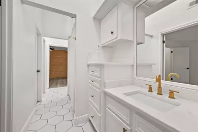 1026 Oyster Bay Drive, Sugar Land, TX 77478 - Photo 21