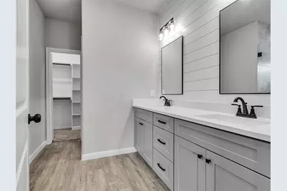 302 Gaines Street, Brazoria, TX 77422 - Photo 11