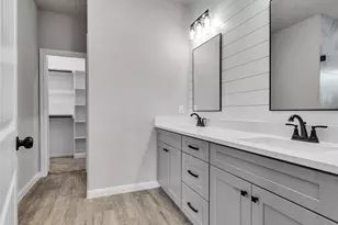 302 Gaines St, Brazoria, TX 77422 - Photo 11