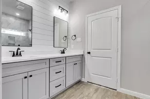 302 Gaines St, Brazoria, TX 77422 - Photo 13