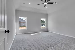 302 Gaines St, Brazoria, TX 77422 - Photo 9