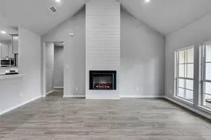 302 Gaines St, Brazoria, TX 77422 - Photo 3