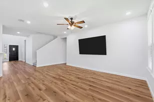 6048 Heritage Creek Ln, Conroe, TX 77304 - Photo 11