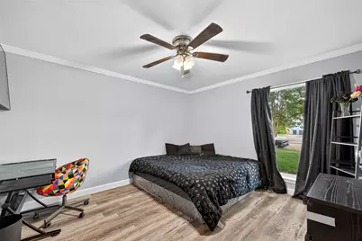 5225 Glenvalley Drive, La Porte, TX 77571 - Photo 5