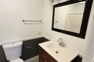 406 Clear Lake Rd, Highlands, TX 77562 - Photo 17