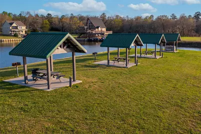 20 Hillsborough Drive, Huntsville, TX 77340 - Photo 45