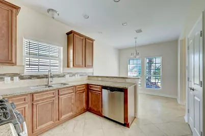 307 Twin Timbers Lane, Kemah, TX 77565 - Photo 9