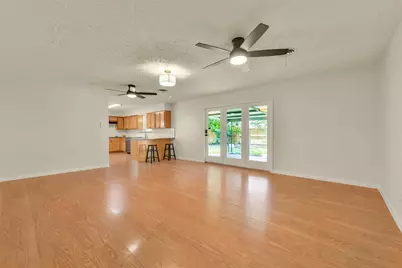 315 Ravenhead Drive, Houston, TX 77034 - Photo 7