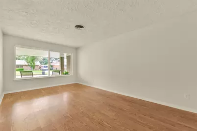 315 Ravenhead Drive, Houston, TX 77034 - Photo 5