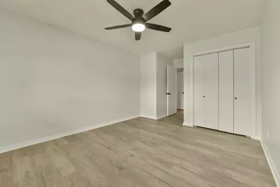 315 Ravenhead Drive, Houston, TX 77034 - Photo 19