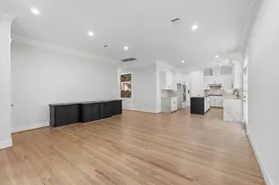 1211 Nantucket Dr, Houston, TX 77057 - Photo 13