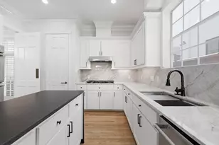 1211 Nantucket Dr, Houston, TX 77057 - Photo 15
