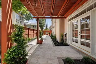 1211 Nantucket Dr, Houston, TX 77057 - Photo 43