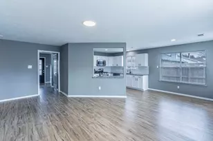 2510 N Rim Dr, Houston, TX 77067 - Photo 9