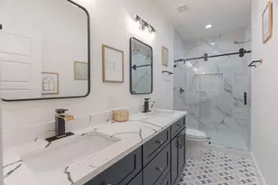 890 Lucky St, Houston, TX 77088 - Photo 31