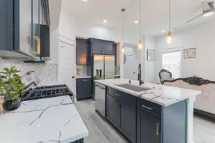 890 Lucky St, Houston, TX 77088 - Photo 15