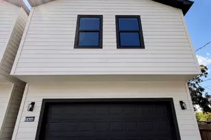 1416 Buescher Dr, Houston, TX 77043 - Photo 3
