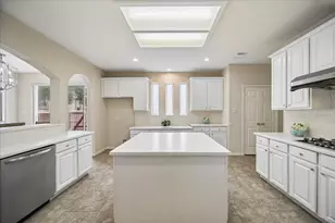 3902 Breaux Bridge Ln, Sugar Land, TX 77479 - Photo 9
