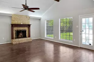 3709 Trailwood Dr, Baytown, TX 77521 - Photo 15