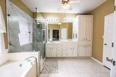 2002 Sugar Mill Lane, Lake Jackson, TX 77566 - Photo 17