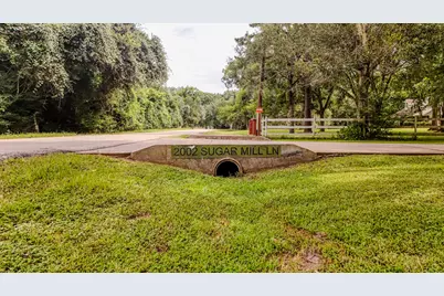 2002 Sugar Mill Lane, Lake Jackson, TX 77566 - Photo 23