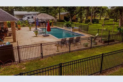 2002 Sugar Mill Lane, Lake Jackson, TX 77566 - Photo 15