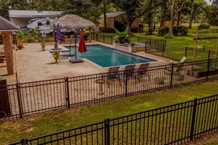 2002 Sugar Mill Ln, Lake Jackson, TX 77566 - Photo 15