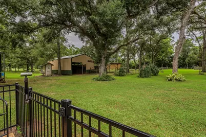 2002 Sugar Mill Lane, Lake Jackson, TX 77566 - Photo 15