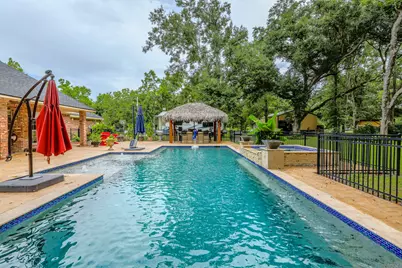 2002 Sugar Mill Lane, Lake Jackson, TX 77566 - Photo 5