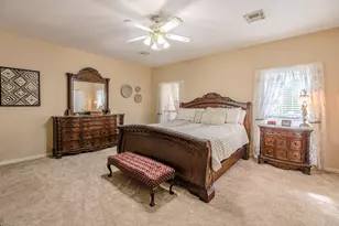 2002 Sugar Mill Ln, Lake Jackson, TX 77566 - Photo 17